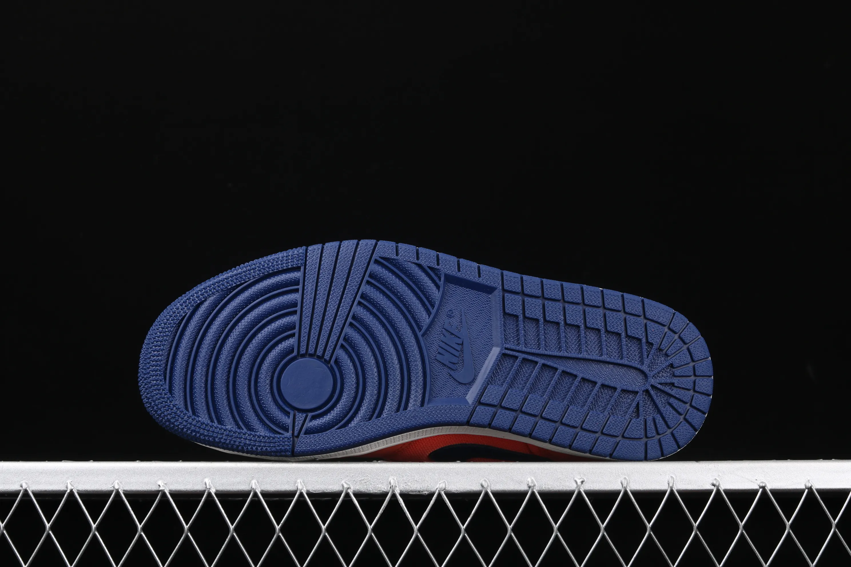All categories Air Jordan Jordan series basketball shoes Air Jordan 1 Mid Air Jordan 1 Mid AJ1 Joe 1 Zhongbang blue and orange basketball shoes CD7240-801